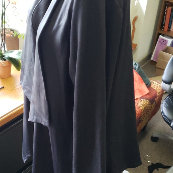 Over sweater - Picture 2 of 2